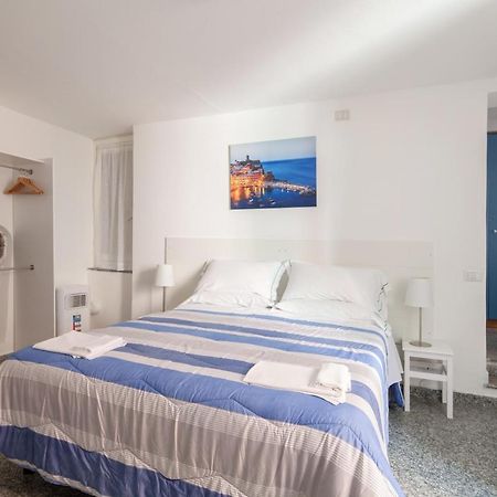 Hotel Ludovica Flat Vernazza Esterno foto